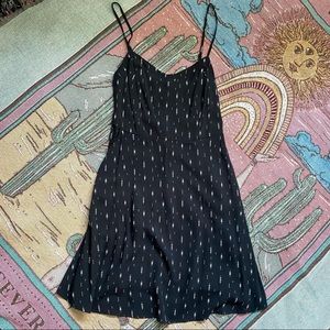 SO Black & White Tribal Southwestern Smocked Woven Dress w/ Pockets Keyhole Back